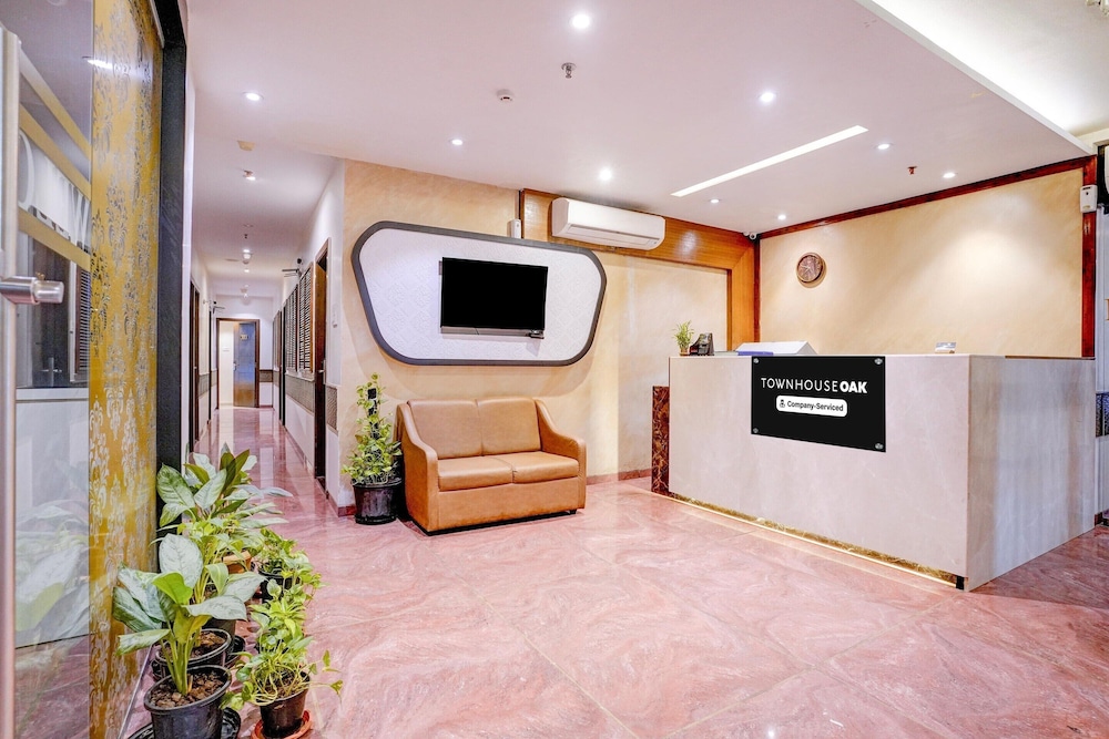 luxurious stays at times square le western mumbai