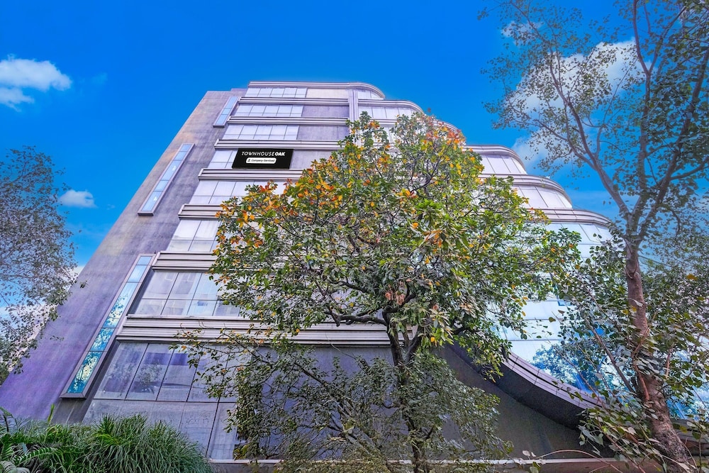 luxurious stays at times square le western mumbai