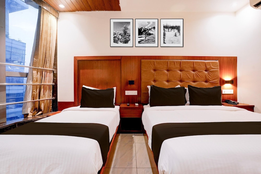 luxurious stays at times square le western mumbai