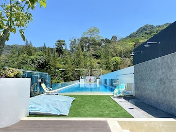 fantasea condo kamala