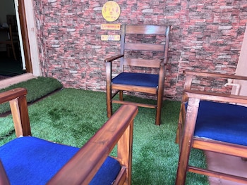 soloscape budget friendly backpackers hostel