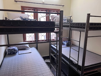 soloscape budget friendly backpackers hostel