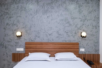 balu residency a business class hotel