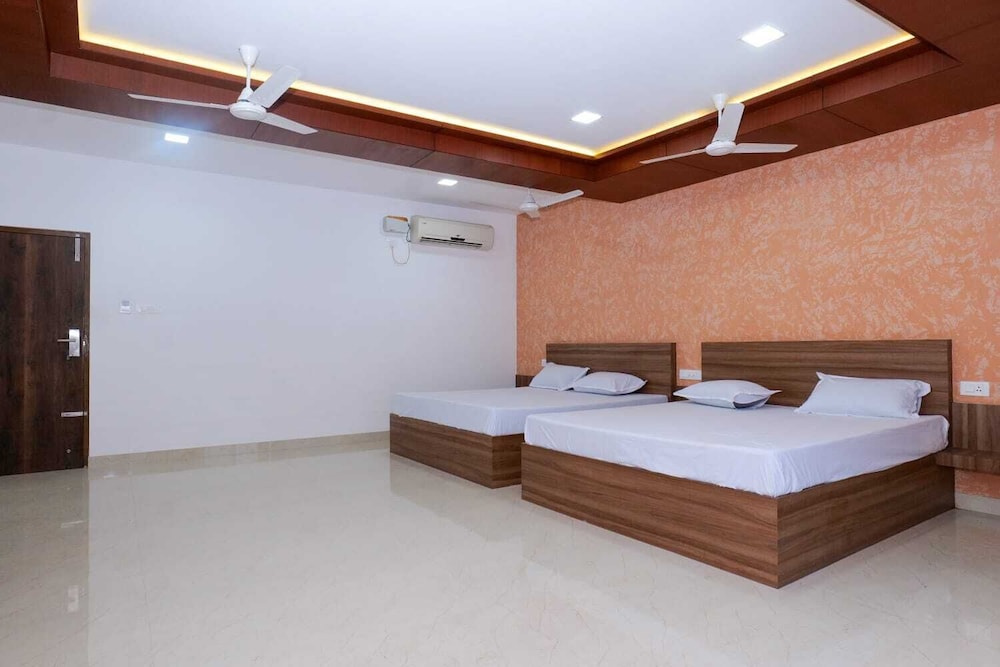 balu residency a business class hotel