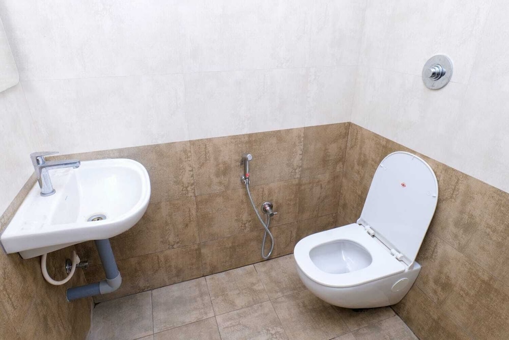 balu residency a business class hotel