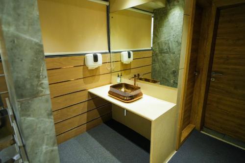 hotel skylink hospitality