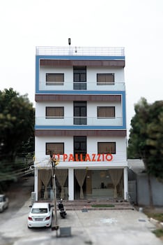 uj pallazzio business class luxury hotel