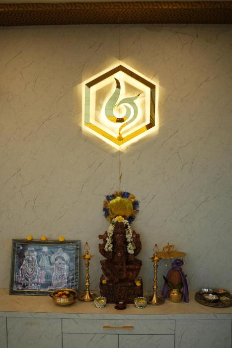 uj pallazzio business class luxury hotel