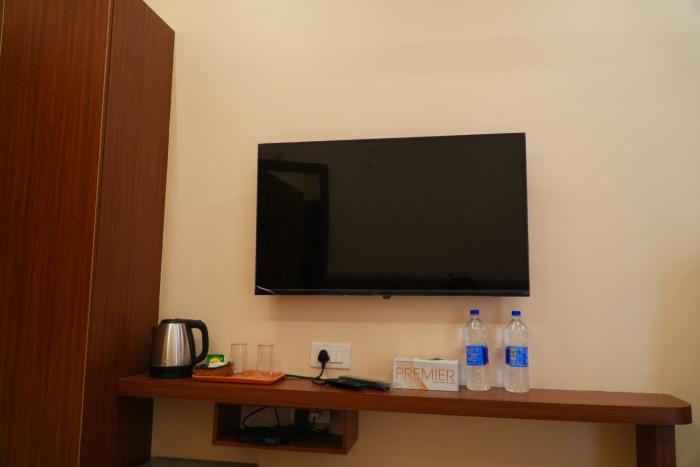 uj pallazzio business class luxury hotel