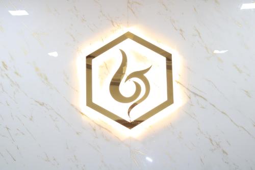 uj pallazzio business class luxury hotel