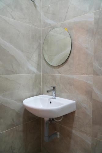 uj pallazzio business class luxury hotel