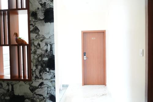 uj pallazzio business class luxury hotel