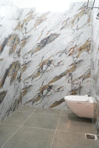 uj pallazzio business class luxury hotel