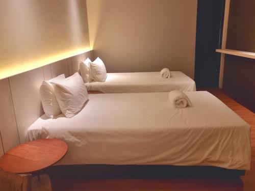 roxy hotel malihah