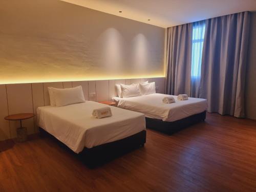 roxy hotel malihah