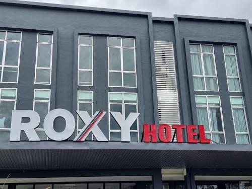 roxy hotel malihah
