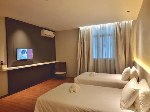 roxy hotel malihah