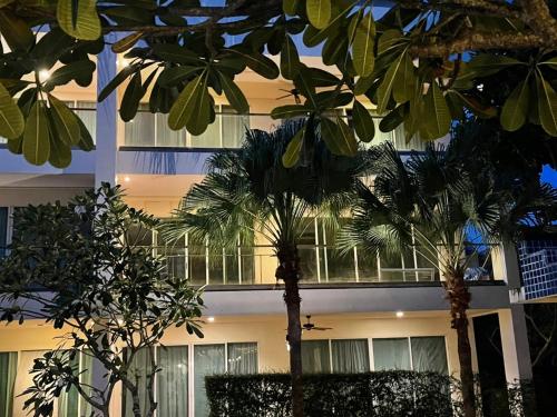 vip suite residence at tubkaak beach krabi