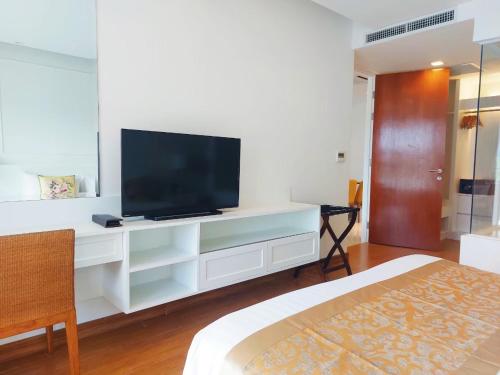 vip suite residence at tubkaak beach krabi