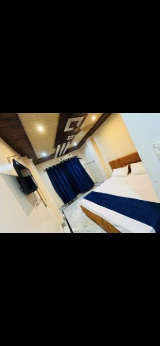 the kashi dham p guest house