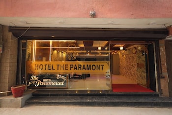 hotel the paramont plaza igi airport