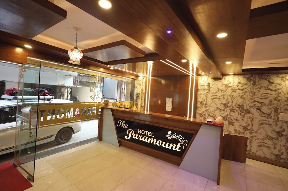 hotel the paramont plaza igi airport