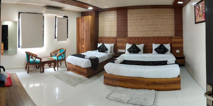 hotel the paramont plaza igi airport