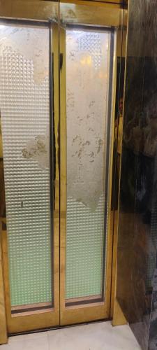 hotel the paramont plaza igi airport