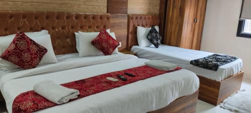 hotel the paramont plaza igi airport