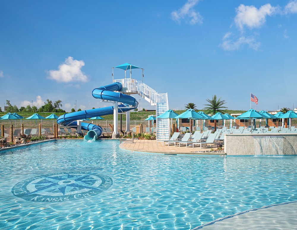 margaritaville hotel kansas city