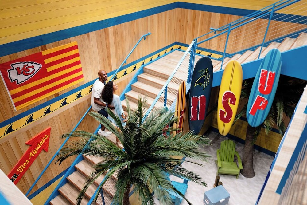 margaritaville hotel kansas city