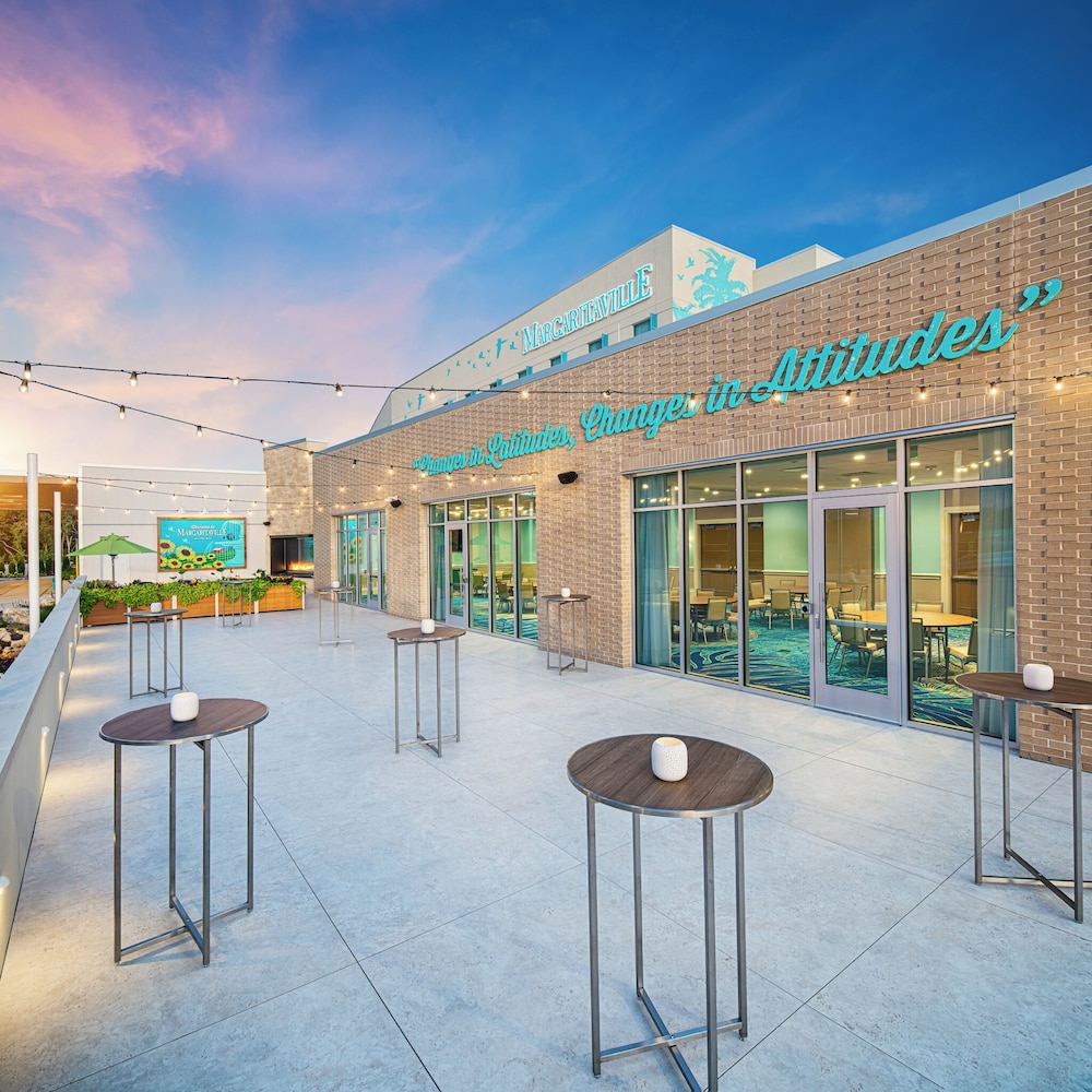 margaritaville hotel kansas city