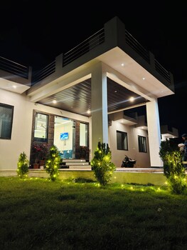 the muskmelon hotel and resort