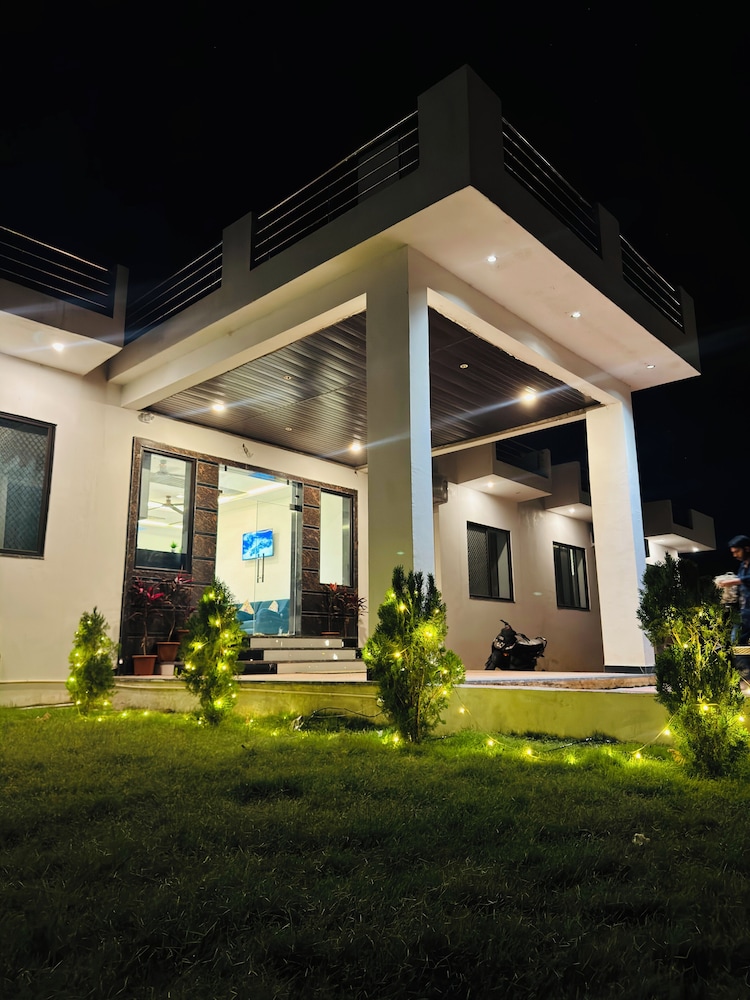 the muskmelon hotel and resort