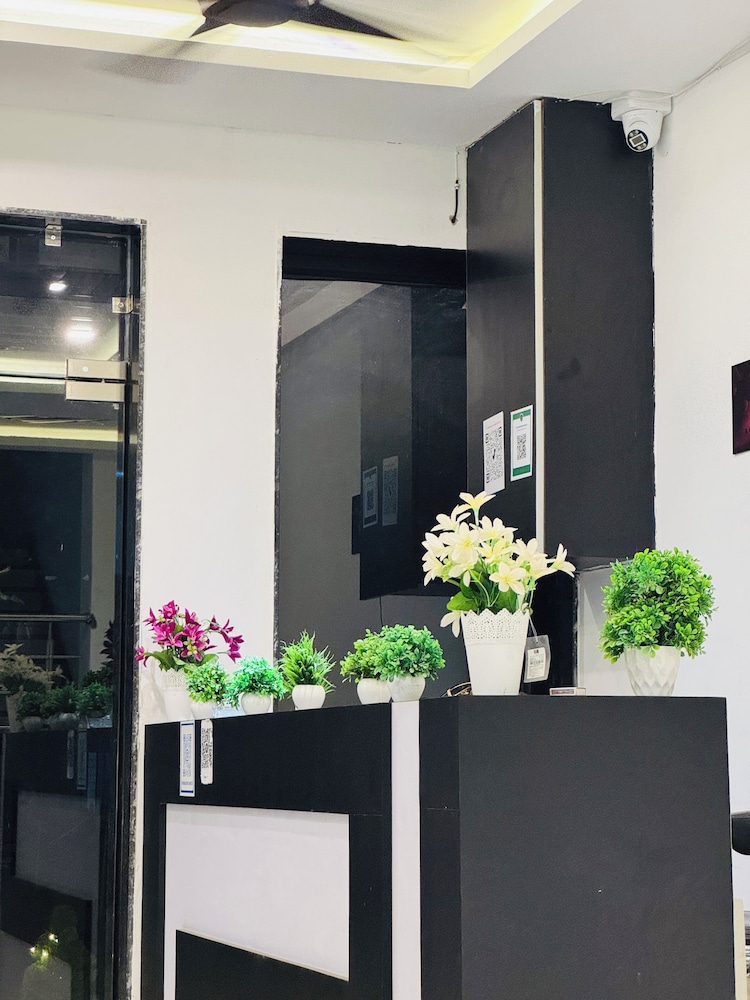 the muskmelon hotel and resort