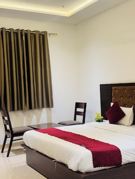 the muskmelon hotel and resort