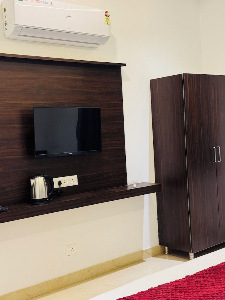 the muskmelon hotel and resort