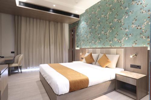 ensober kainchi dham