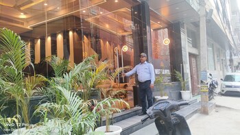 hotel west end delhi airport