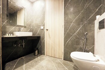 hotel west end delhi airport