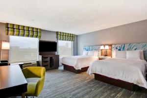 hampton inn and suites newark harrison riverwalk