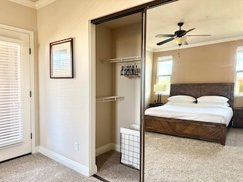 New Cozy Stylish 1Br With Heated Pool Relaxing Spa Sauna,11380 South Virginia Street Reno Nevada,2 star