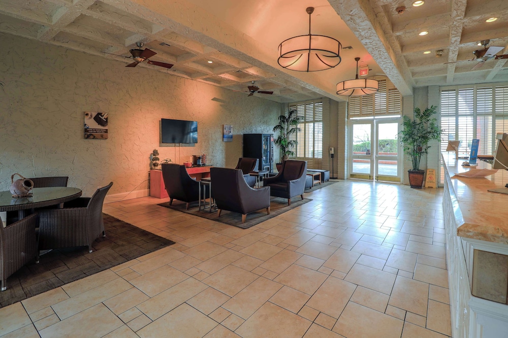 studio6 phoenix az sky harbor