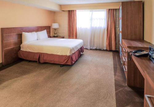studio6 phoenix az sky harbor
