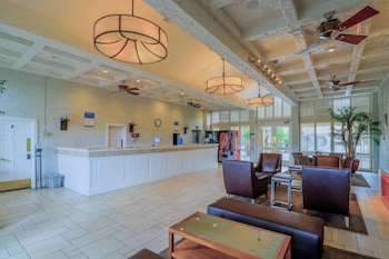 Studio6 Phoenix, Az  Sky Harbor,2333 East Thomas Road,2 star