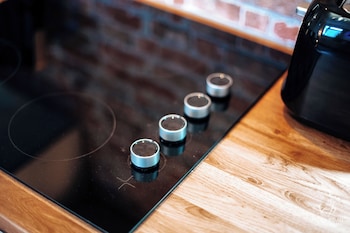 ricky road guest house premium