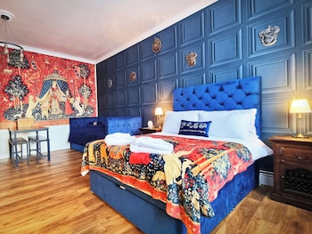 ricky road guest house premium