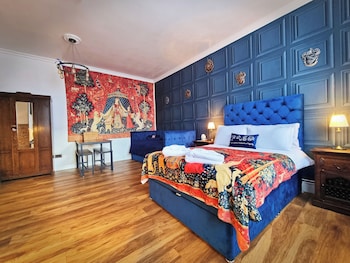 ricky road guest house premium