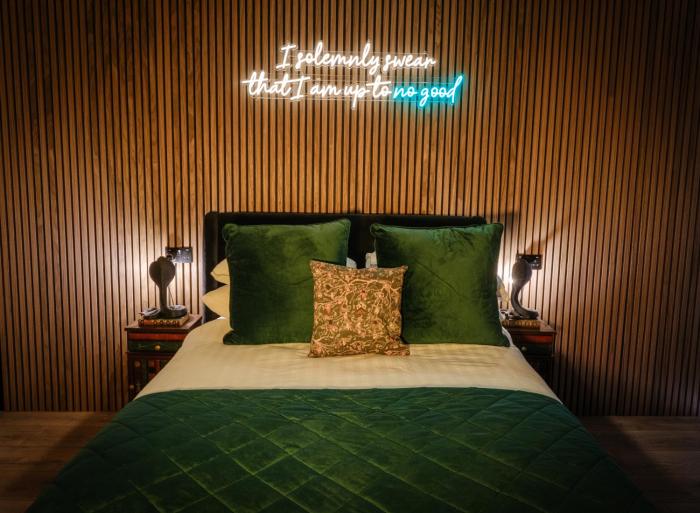 ricky road guest house premium