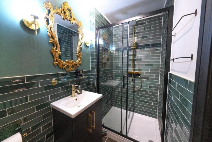 ricky road guest house premium